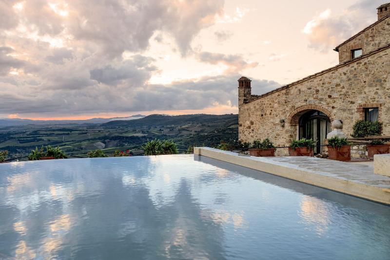 Castello Di Velona, Resort Thermal Spa & Winery Montalcino Dış mekan fotoğraf