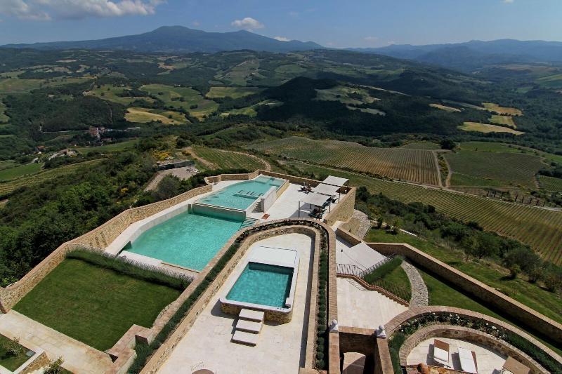 Castello Di Velona, Resort Thermal Spa & Winery Montalcino Dış mekan fotoğraf